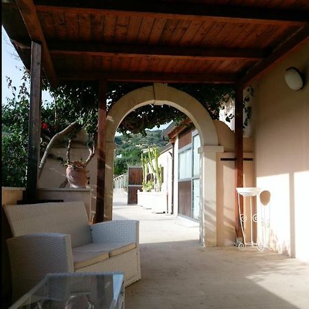 Agriturismo La Fiumara Villa Noto Buitenkant foto