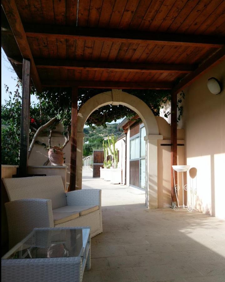 Agriturismo La Fiumara Villa Noto Buitenkant foto
